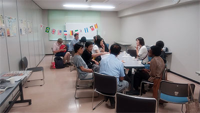 フInternational Friendship Cafe